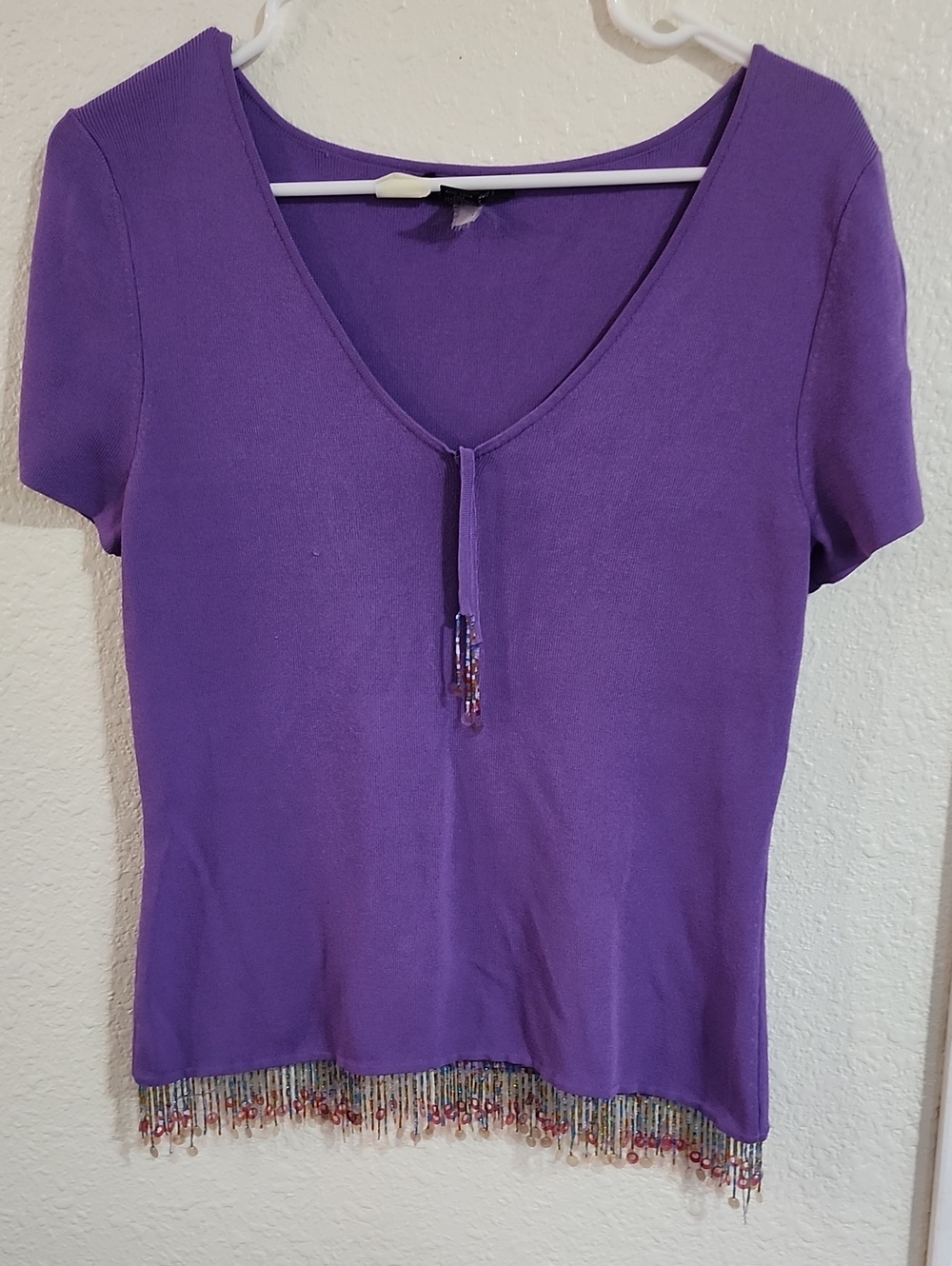 Women's Purple Beaded-Hem V-Neck Short Sleeve Top